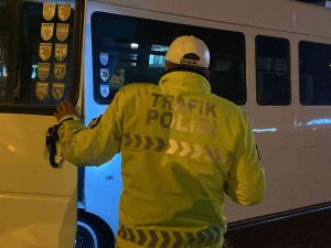 İ̇stanbul’dan Sahte Plakalı Araçla Geldiği Bursa’da Polise Yakalandı