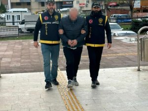 Minibüste Teşhircilik Yapan Şahıs Tutuklandı