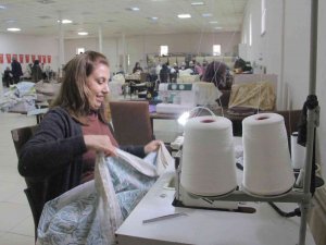 Mahalledeki Sosyal Tesis Kadınlara İş Kapısı Oluyor