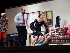 ‘Hangisi Babası’ İzleyenleri Kahkahaya Boğdu