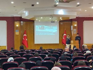460 Öğrenci Siber Suçlarla Mücadele Hakkında Bilgilendirildi
