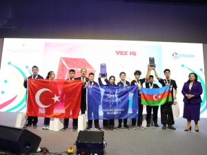 Küçükçekmeceli Öğrenciler, Bakü’den Şampiyonlukla Döndü