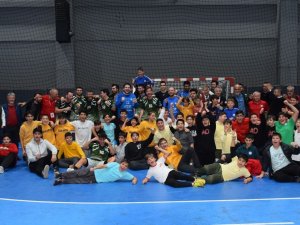 Nilüferli Hentbolcular Kupada Tur Atladı