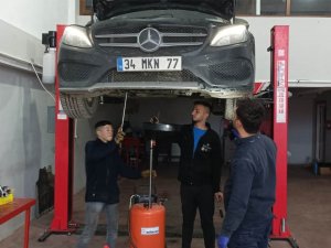 Oto Tamircilerinden Araç Sahiplerine Kışlık Bakım Uyarısı