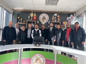 Isparta 32 Spor’un Efsanesinin Kramponları Bağışlandı