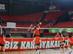 Ksk Voleybol, Yeşilyurt Maçının Hazırlıklarına Başladı