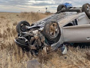 Karşı Şeride Geçen Otomobil Takla Attı: 1 Yaralı