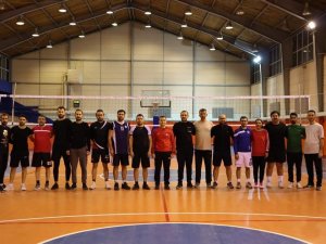 Emirdağda’da Kurumlar Arası Turnuva Başladı