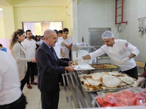 Mardin’de Taşımalı Eğitim Gören 47 Bin Öğrencinin Yemeği Milli Eğitimden