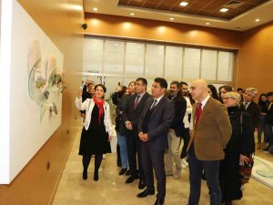 Cam Sergisi Sanatseverlerle Bir Araya Geldi