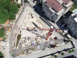 Çekmeköy Belediye Başkanı Poyraz’dan İ̇mamoğlu’na: “Taş Taş Üstüne Koyun Da Size Teşekkür Edelim”