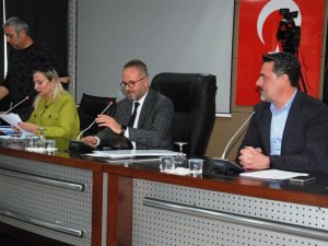 Akgedik’ten "Kuzey İlçelerinin Yolu Otoyola Bağlansın" Önerisi