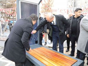İ̇pekyolu’ndaki Parklarda Ücretsiz İnternet Ve Şarj Ünitesi Hizmeti