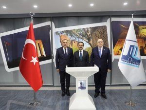 Azerbaycan Cumhuriyeti’nin Ankara Büyükelçisi Dr. Reşad Memmedov, Vali İ̇lhami Aktaş’ı Ziyaret Etti