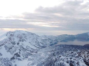 Dünyanın İkinci Büyük Kraterinde Muhteşem Kar Manzaraları