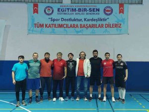 Kütahya’da Eğitim Çalışanları Voleybol Turnuvası