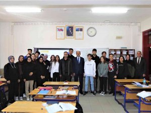 Başkan Altay’dan Üniversiteye Hazırlanan Lise Öğrencilerine Bir Destek Daha