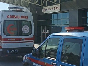 Morg Girişinde Yaşanan Trafik Kazasında 1 Kişi Yaralandı