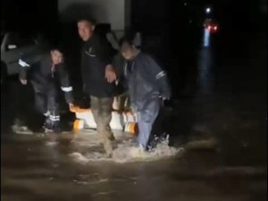 Fethiye’de Sağanak Yağmur Etkili Oldu