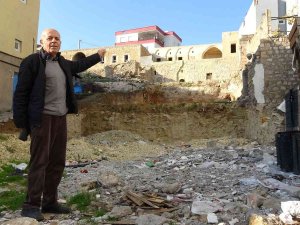 500 Yılık Konak Beton Binalar Arasında Kayboluyor