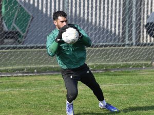 Bursaspor Dar Alanda Çift Kale Maç Yaptı