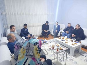 Mhp; "Komşum Nasılsın" Diye Sordu Ev Ziyaretlerini Sıklaştırdı