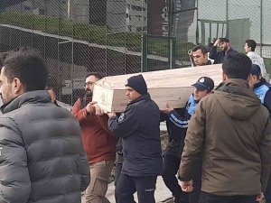 Şişli Belediyesi’nde Staj Gören Genç Kız, Belediye Binasının Çatısından Düşerek Hayatını Kaybetti