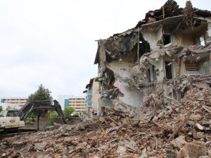 Başkan Kibar: "Yaptığımız Yıkımlar İle İlçemizi Estetik Ve Modern Görünüme Kavuşturacağız"