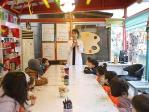 Oyuncak Müzesinde Bu Yıl Yaklaşık 10 Bin Çocuk Topaçla Tanıştı