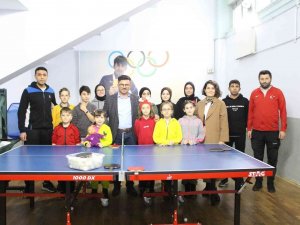 Spor Salonları Asıl Sahiplerine Kaldı