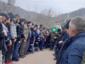 Trafik Kazasında Ölen Genç Son Yolculuğuna Uğurlandı