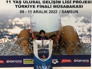 Sanko Okulları Öğrencisi Yüzmede Bronz Madalya Kazandı