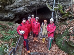 Eğitimi Sarıkaya Mağarasında Yaptılar