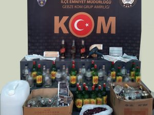 Yılbaşı Öncesi "Zi̇nci̇r-2" Operasyonunda Litrelerce Alkol Ele Geçirildi