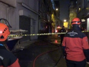 Alsancak’ta Korkutan Ev Yangını