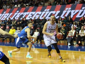Fıba Erkekler Avrupa Kupası: Gaziantep Basketbol: 77 - Kalev: 62