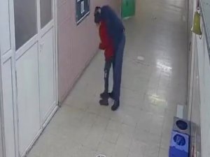 Müdür Yardımcısının Heimlich Manevrası Öğrencinin Hayatını Kurtardı