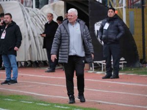 Tahsin Tam’ın Yerine Gelen İ̇smail Ertekin 6 Maçta 4 Puan Elde Etti