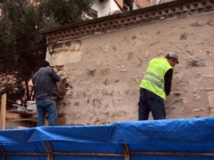 Sinop’ta Tarihi Yeşil Türbe’nin Restorasyon Çalışmaları Başladı