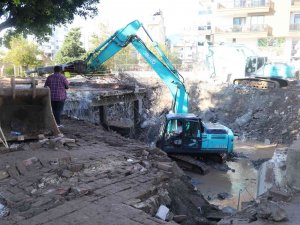 Sele Sebep Olarak Gösterilen Gavur Deresi’ndeki Köprüye Yıkım Kararı