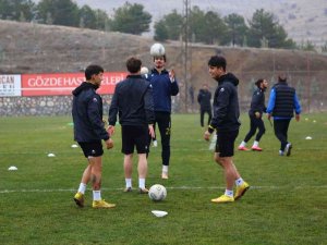 Hasan Özer: "İ̇çerdeki Galibiyet Hasretine Biran Önce Son Vermek Zorundayız"