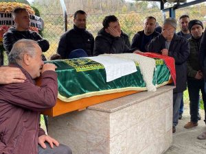 Öğrenci Servisinin Uçuruma Yuvarlandığı Kazada Ölen Büşra’ya Son Görev