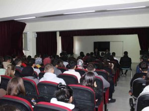 Kaymakam Ünal, Kariyer Günlerine Katıldı
