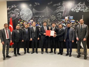 Ak Parti Yıldırım İ̇lçe Gençlik Kolları Başkanlığı’na Rüştü Maviçiçek Tayin Edildi