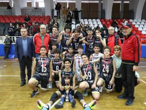 Aydın’da Okullar Arası Voleybol Müsabakalarında İl Birincileri Belli Oldu