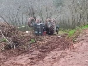 Traktör Altında Kalan Sürücü Hayatını Kaybetti