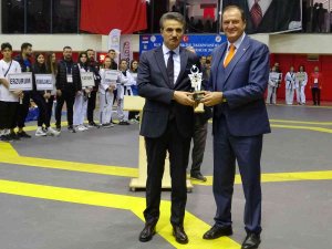 Kulüpler Türkiye Tekvondo Şampiyonası Isparta’da Başladı