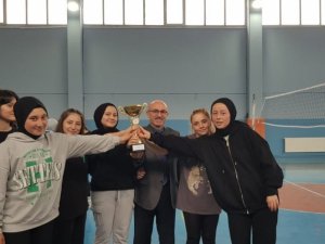 Hisarcık Anadolu Lisesi’nde Voleybol Turnuvası