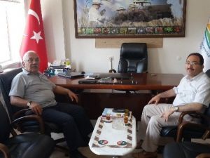 Emekliye Ayrılan Vali Yardımcısı Çınar’dan İl Gıda Tarım Ve Hayvancılık İl Müdürlüğüne Ziyaret