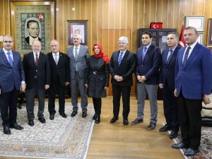 Eski Sağlık Bakanı Akdağ Ve Beraberindeki Heyetten Rektör Çomaklı’ya Ziyaret